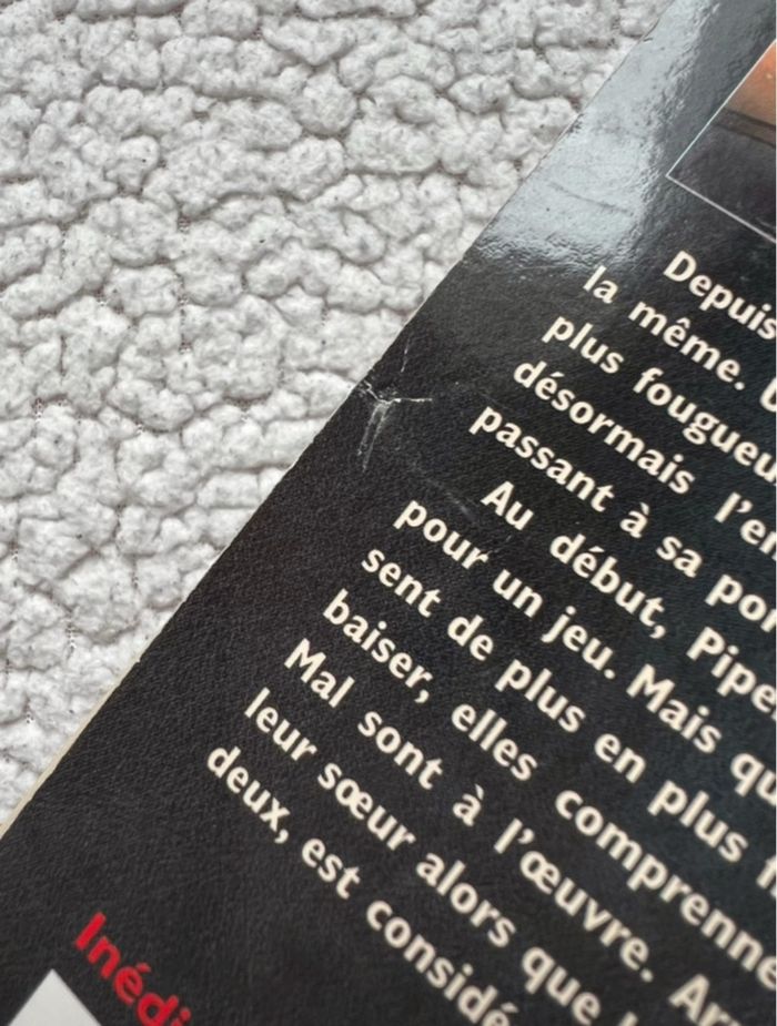 Roman de Charmed - Le baiser des ténèbres de Brandon Alexander - photo numéro 7