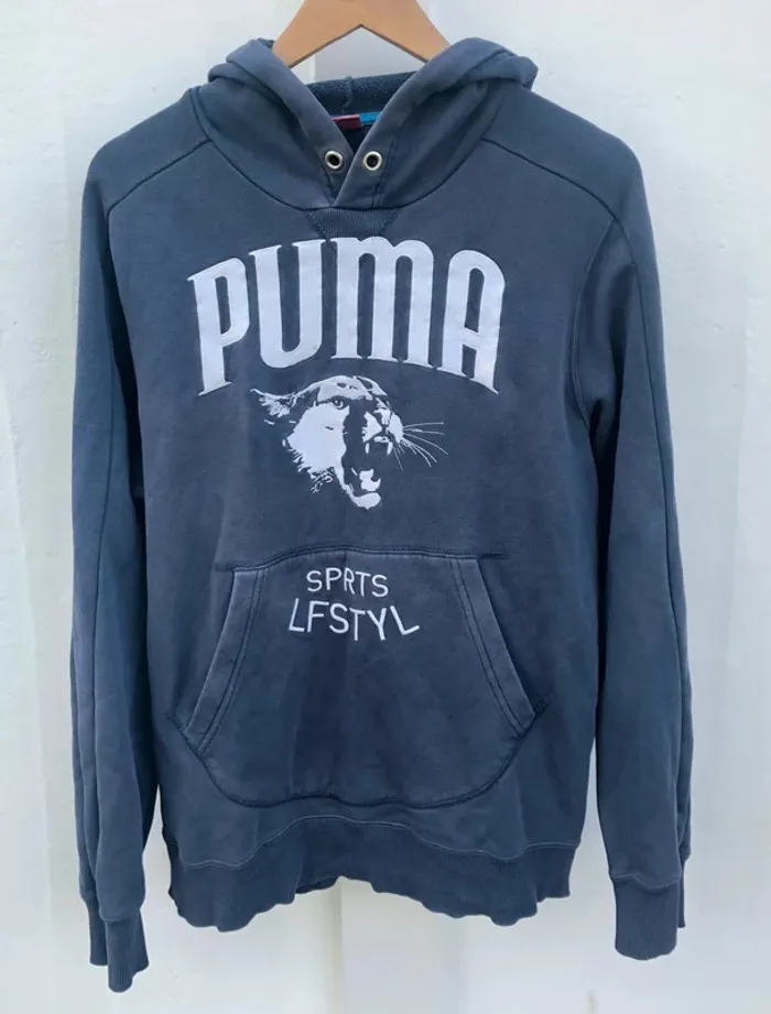 Fully Embroided vintage Puma Hoodie sweater size L