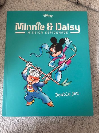 Livre BD minnie et Daisy mission espionnage double jeu tome 2 disney