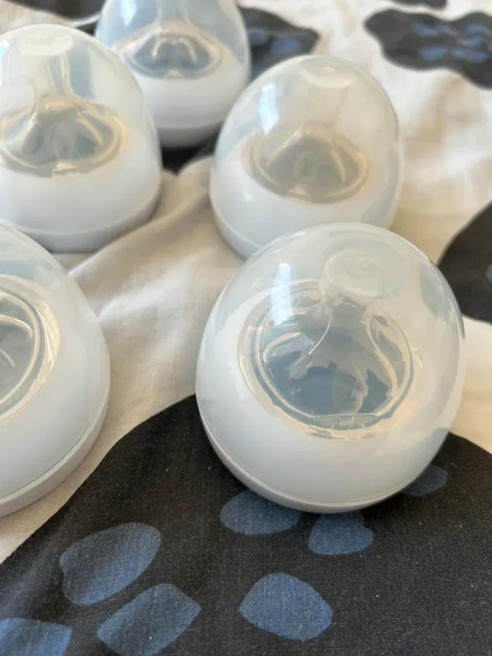 Lot de 5 haut de biberon / tétines taille 2 biberon Philips avent - photo numéro 2