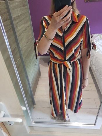 Magnifique robe à rayures taille 38 Mango