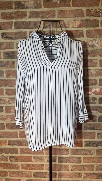 Chemise blanche et bleu lignée Bershka Taille XS / 34