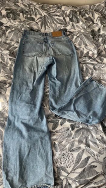 Jean bleu H&M à trou, taille 36  