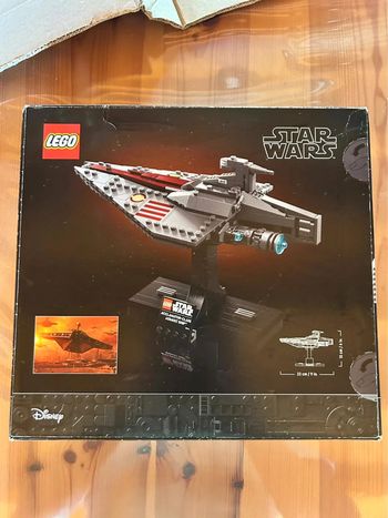 LEGO Star Wars Le transport d’assaut de classe Acclamator 75404