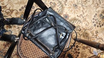 Sac à main + sac à dos en cuir lumineux noir