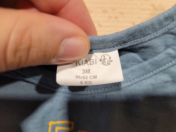 4 hauts t-shirts de 1 à 3 mois (printemps/été) - photo numéro 4