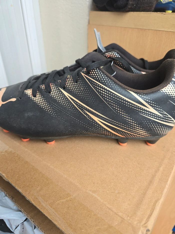 Paire de crampon taille 40 - photo numéro 3