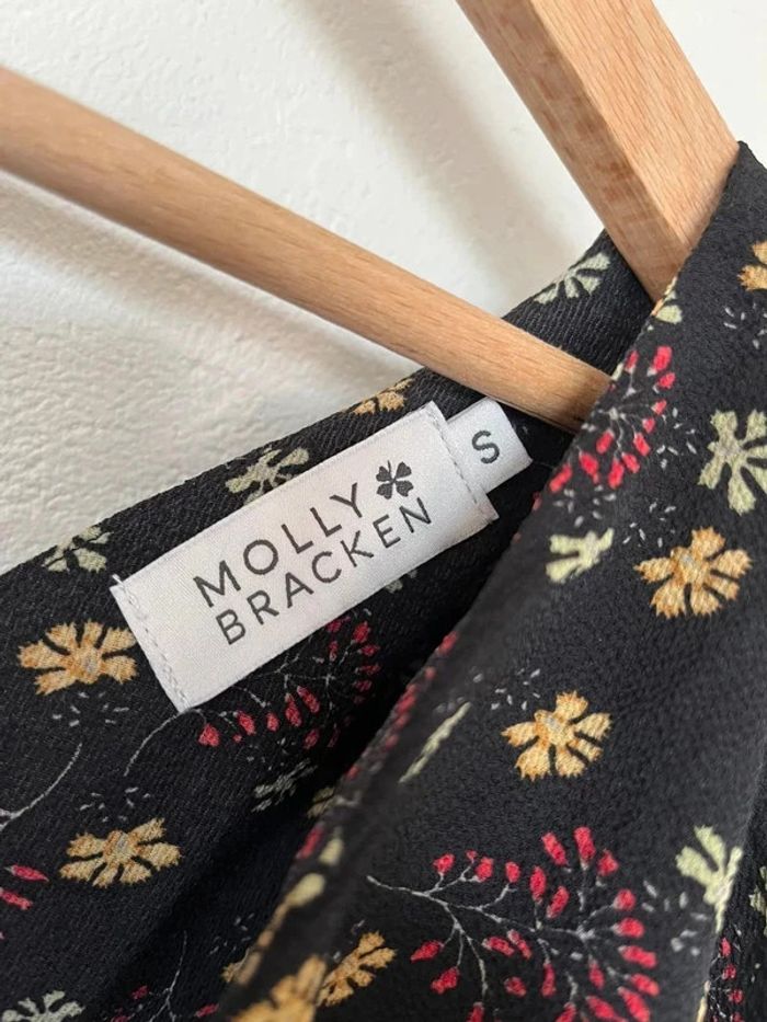 Robe Molly Bracken - Taille S - bohème Comme neuve noir fleurs drapé joli dos - photo numéro 4