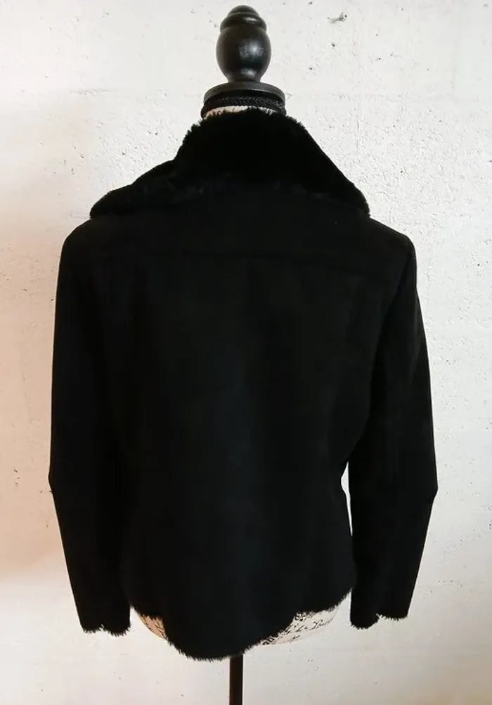 🖤 Veste doublée fausse fourrure – Etam – Taille 40 – Bon état - photo numéro 4