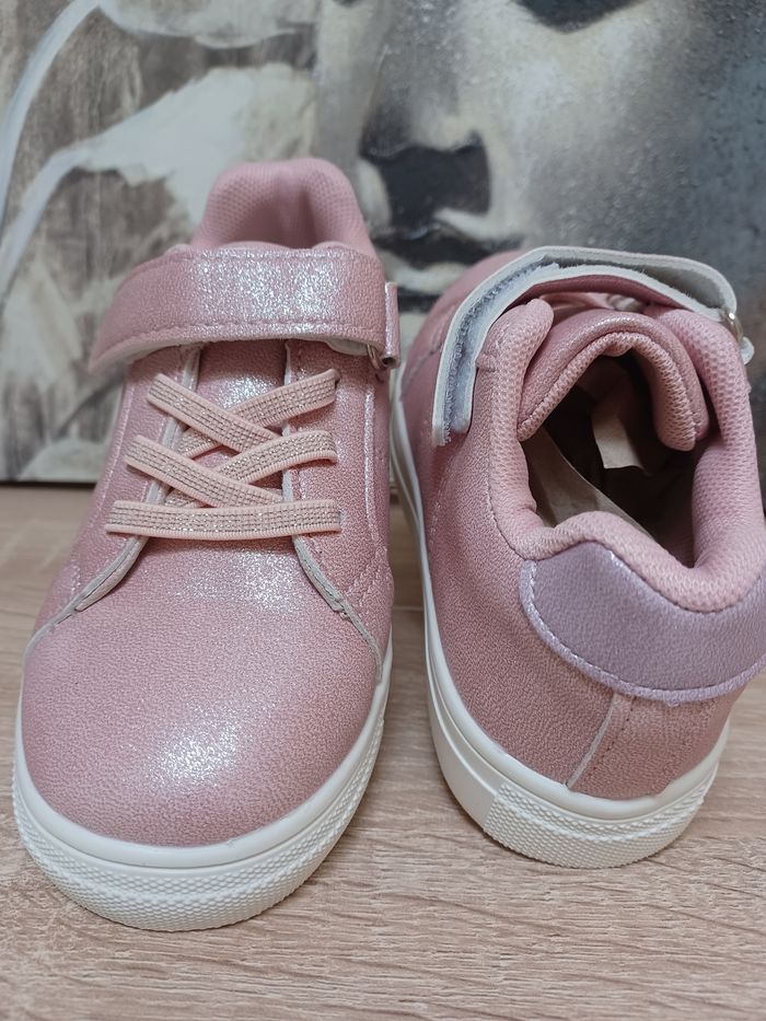 Chaussures fille T 26 - photo numéro 3