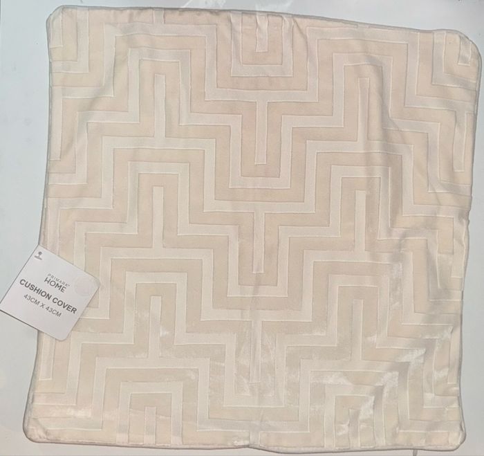 Neuf housses de coussin - photo numéro 2
