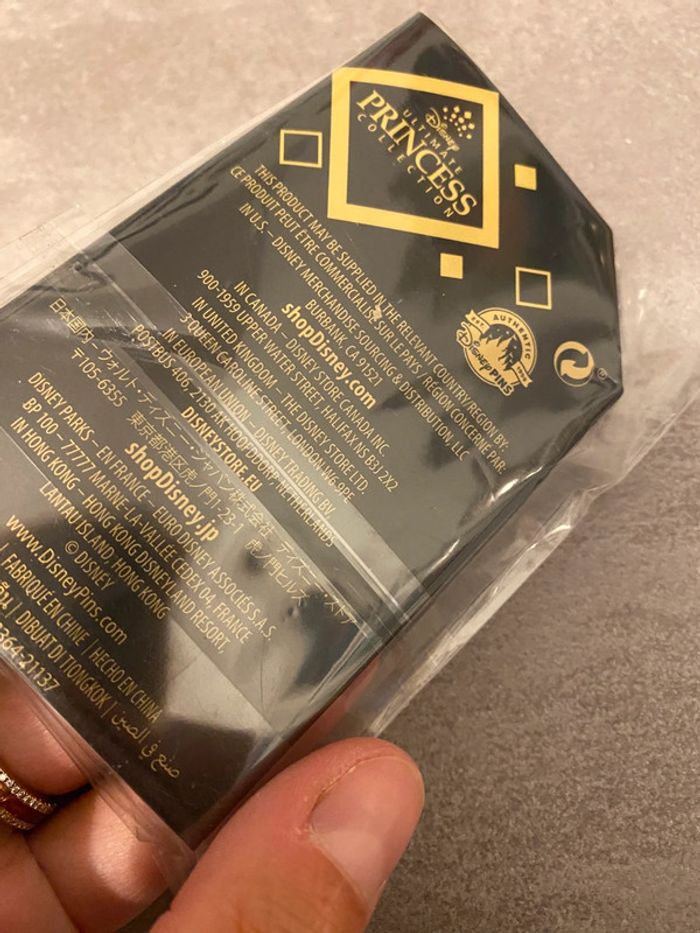 Pin's lego Disney princesse mulan - photo numéro 2