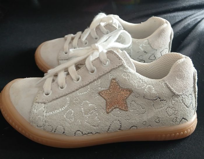 Jolies chaussures pointure 25 - photo numéro 2