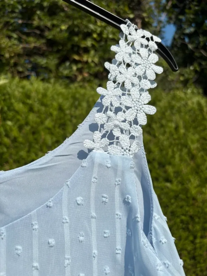 Débardeur style blouse bleu ciel avec motif dentelle floral – Marque Shein - photo numéro 3