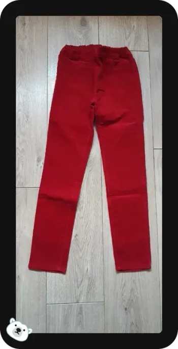 Pantalon skinny fit h&m en velours rouge 8/9 ans (134 cm) état neuf