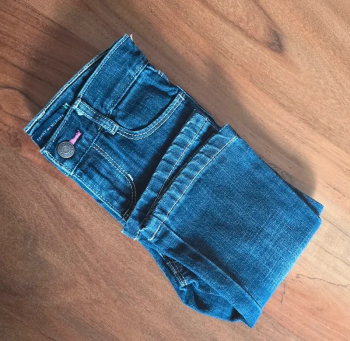 Jean's Tommy Hilfiger Taille 12 mois