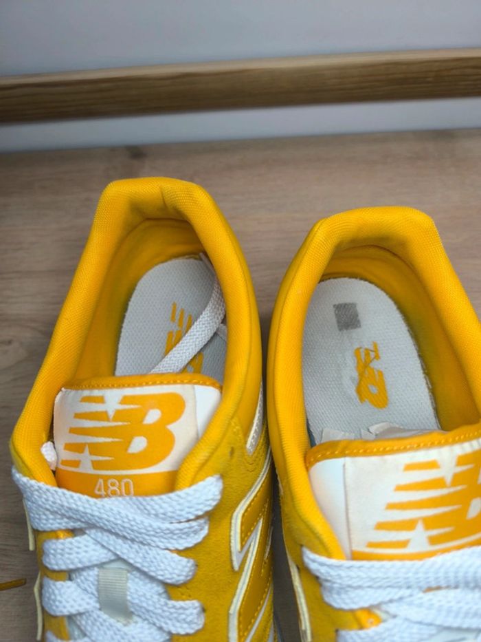 Baskets New Balance 480 jaune moutarde et blanche pointure 46.5 comme neuves - photo numéro 5