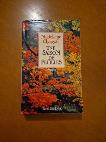 Livre une saison de feuilles