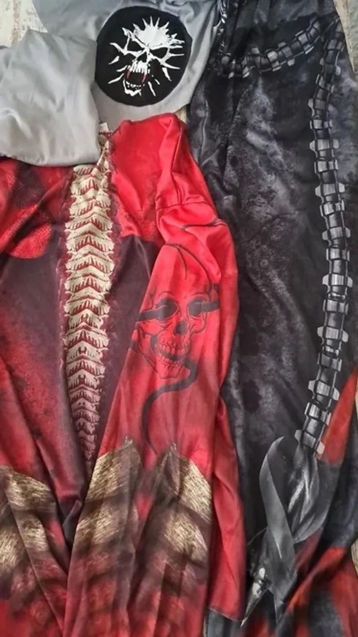 D 4 pieces éguisement vaudou Squelette robot