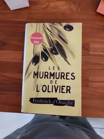 Livre : Les murmures de l'olivier