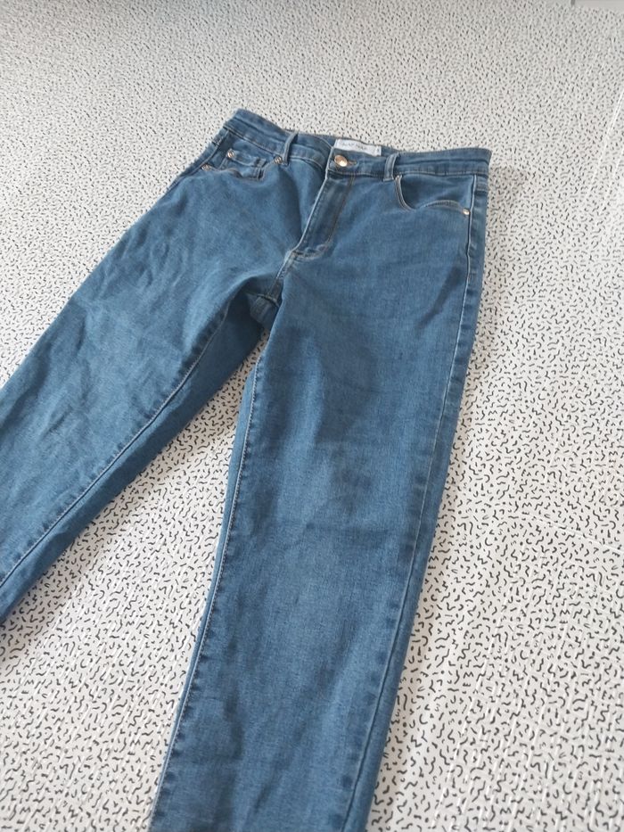 Jean slim Naf Naf – Taille 38 - photo numéro 2