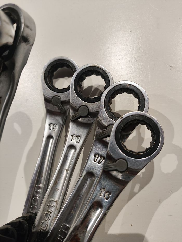 FACOM Jeu de 10 Clés Plates Mixtes Métrique à Cliquet 467BR.JP10PB avec Étui CK.467BJP10 - photo numéro 3