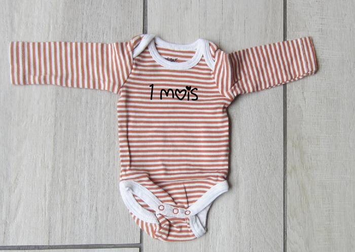 Lot de 2 bodies taille 1 mois - photo numéro 3