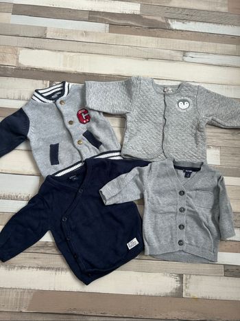 Lot de 4 gilets bébé garçon 1 mois