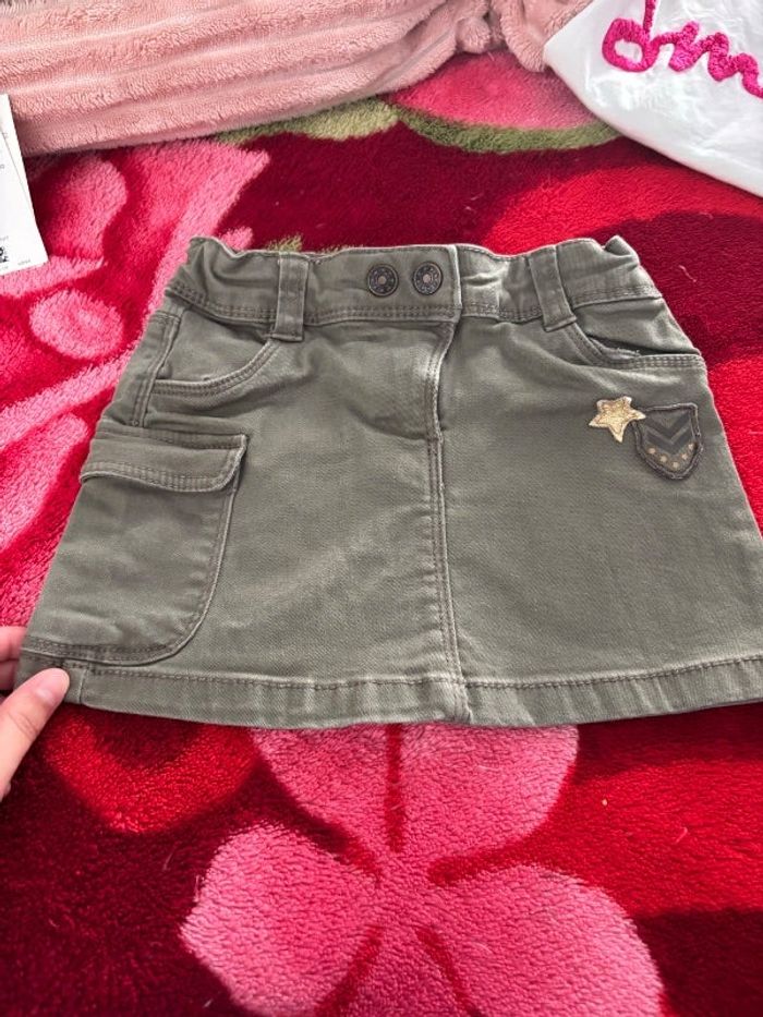 Jupe jeans fillette aux motifs