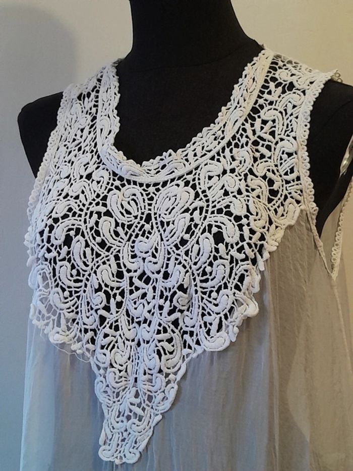 Débardeur transparent blanc avec broderie taille M L - photo numéro 2