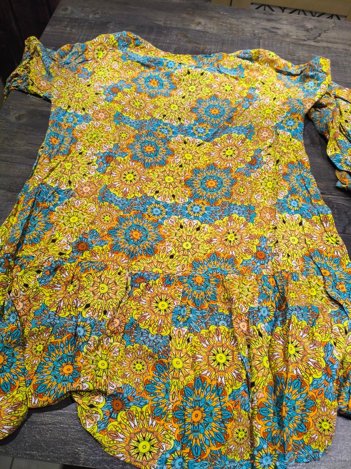 Très belle blouse - photo numéro 3