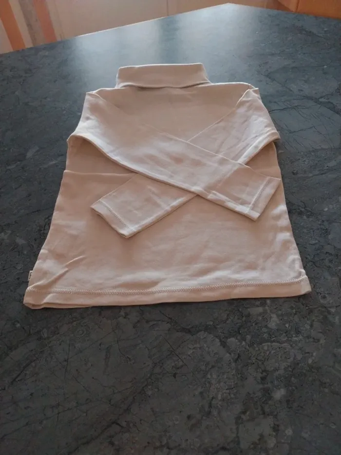 T-shirt col roulé T.6 ans - photo numéro 3