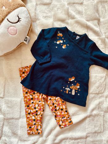 Ensemble t-shirt  manches longues  et  legging  taille  3 mois