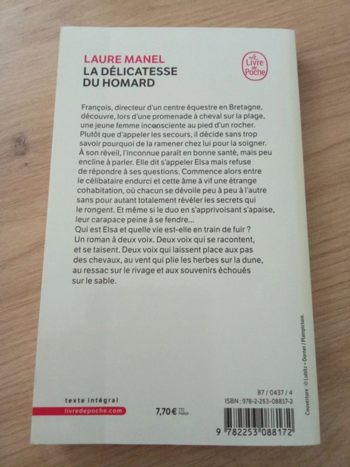 Laure Manel 🫧 La délicatesse du homard - photo numéro 2