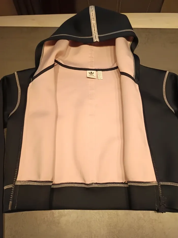 Vends veste courte Adidas adolescente taille 38-40 - photo numéro 5