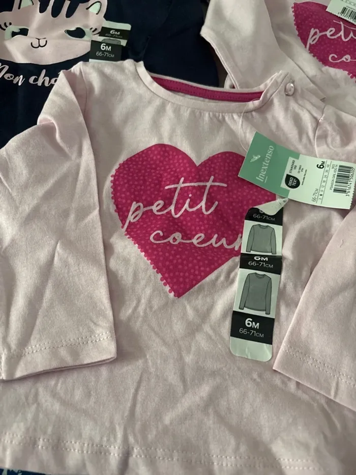 Lot t shirt manche longue 6 mois - photo numéro 2
