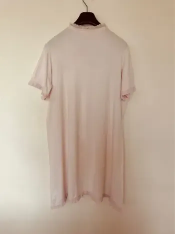 Chemise de nuit dentelle rose Taille 40 - photo numéro 5