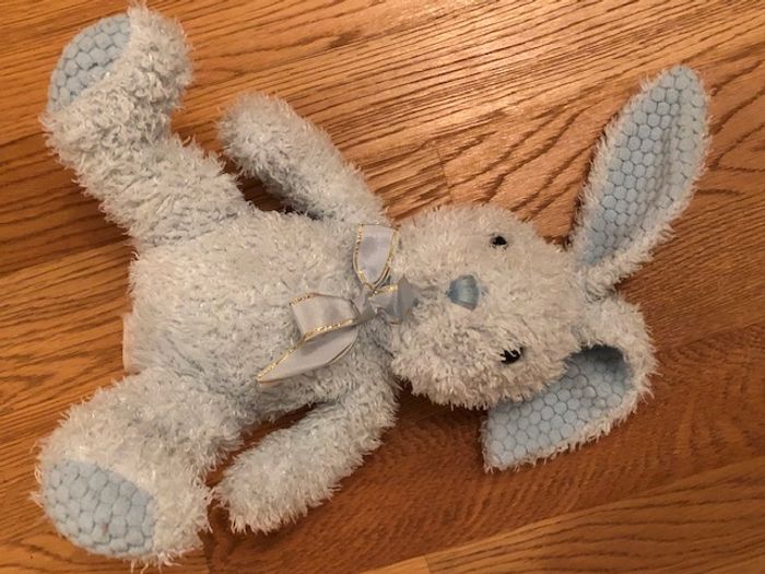 Lapin en peluche - photo numéro 2