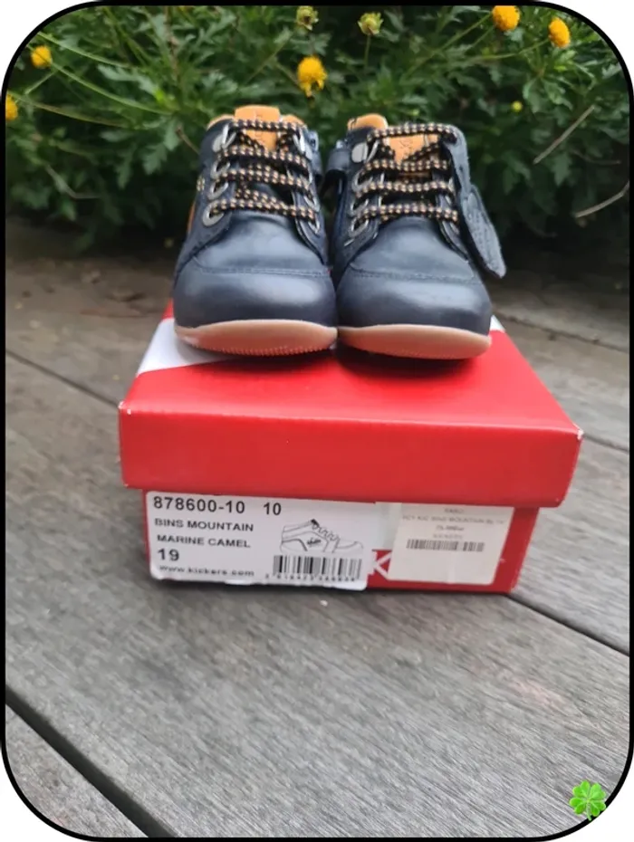 Chaussures Kickers taille 19 - photo numéro 3