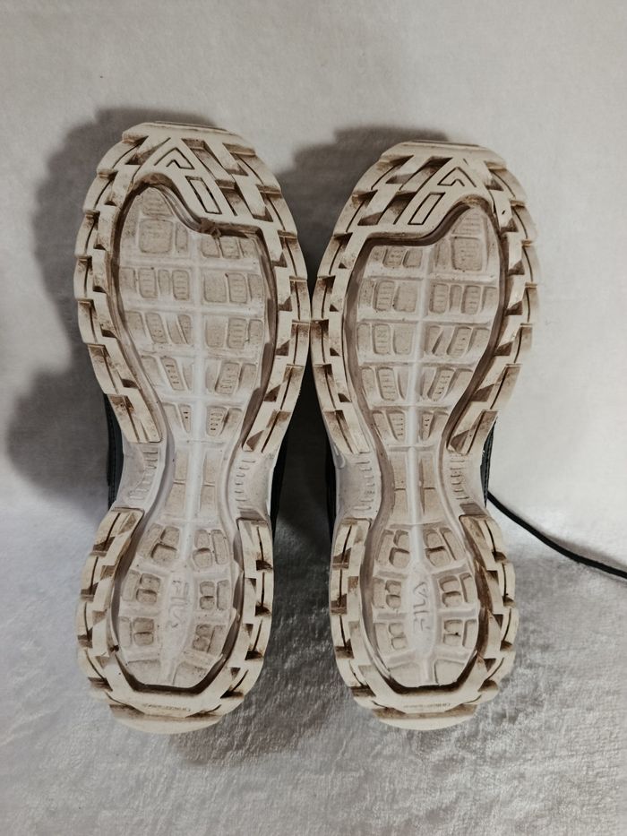 Baisse , À saisir : Baskets FILA  , taille 39 !! (  peu mises) ! - photo numéro 5