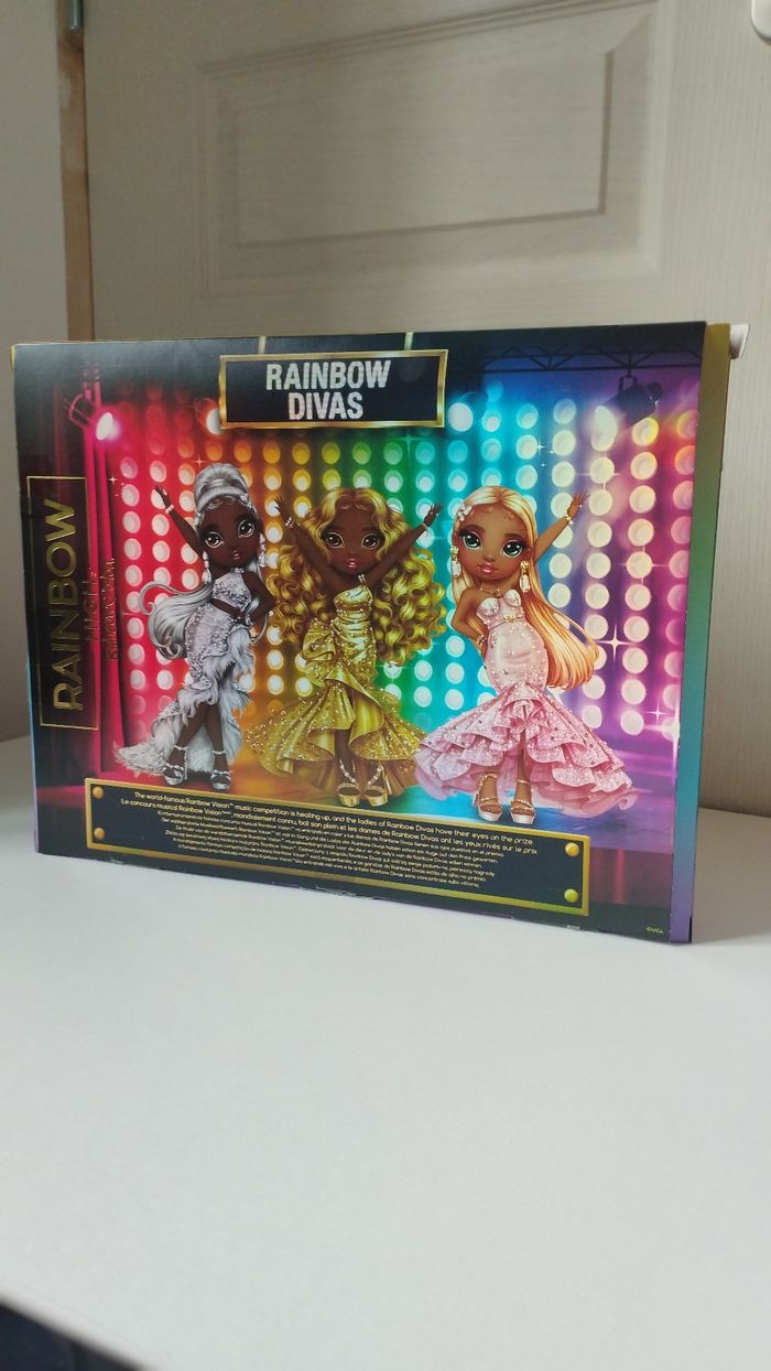 Méline rainbow high - photo numéro 9