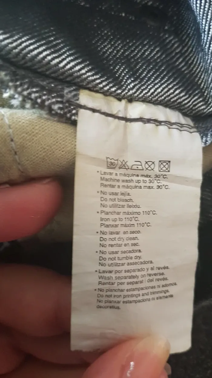 Bermuda en jean + bermuda short offert - photo numéro 4