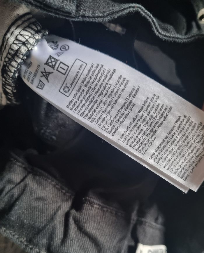 Bermuda en jean noir 14ans comme neuf - photo numéro 5