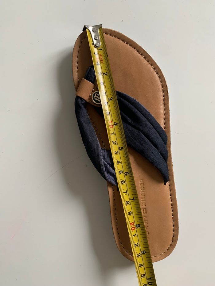 Jolies tongs Tommy Hilfiger taille 37 - photo numéro 5