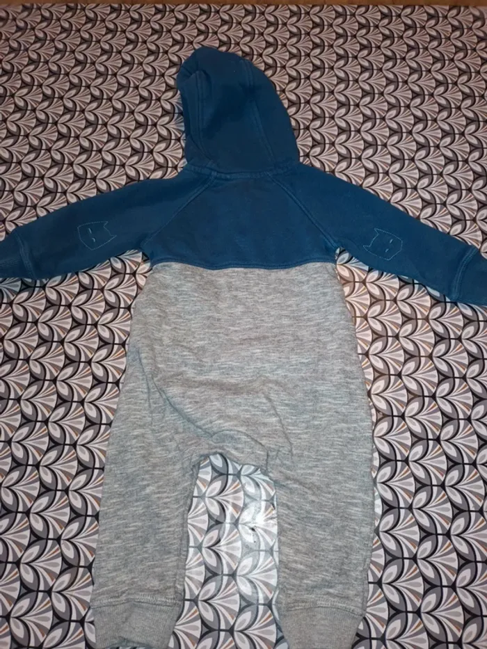 Combinaison bébé Batman 9 mois  gris bleu capuche - photo numéro 2