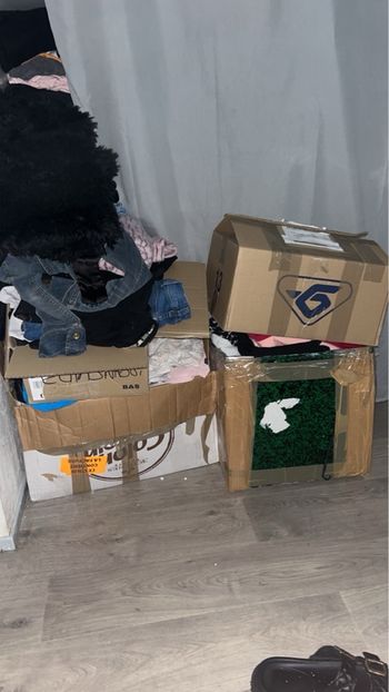 Cardon de vêtement à vendre