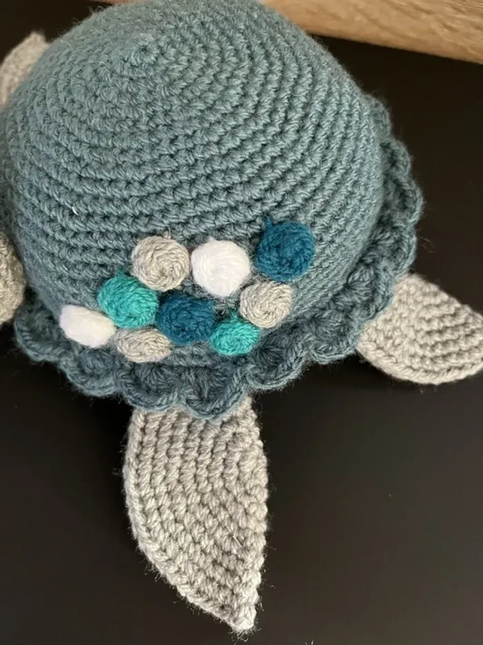 🐢 Magnifique Tortue Fait Main Fleurs Vertes, Blanches et Grises - photo numéro 3