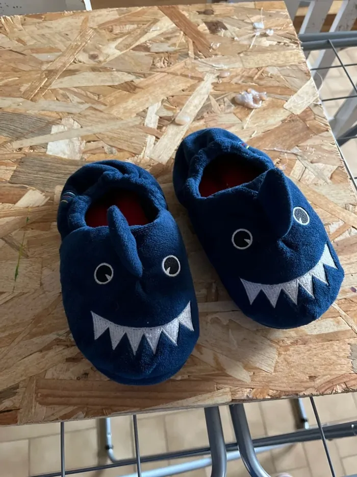 Pantoufle monstre taille 30/31