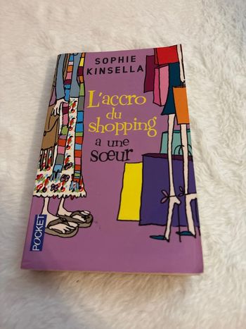 L’accro du shopping à une sœur