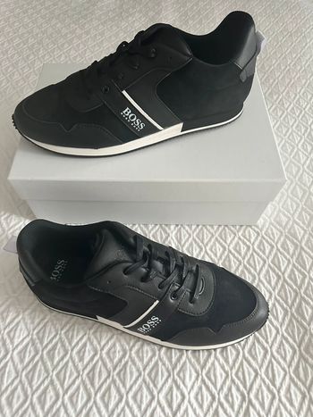 Paire de basket neuves Hugo Boss t40